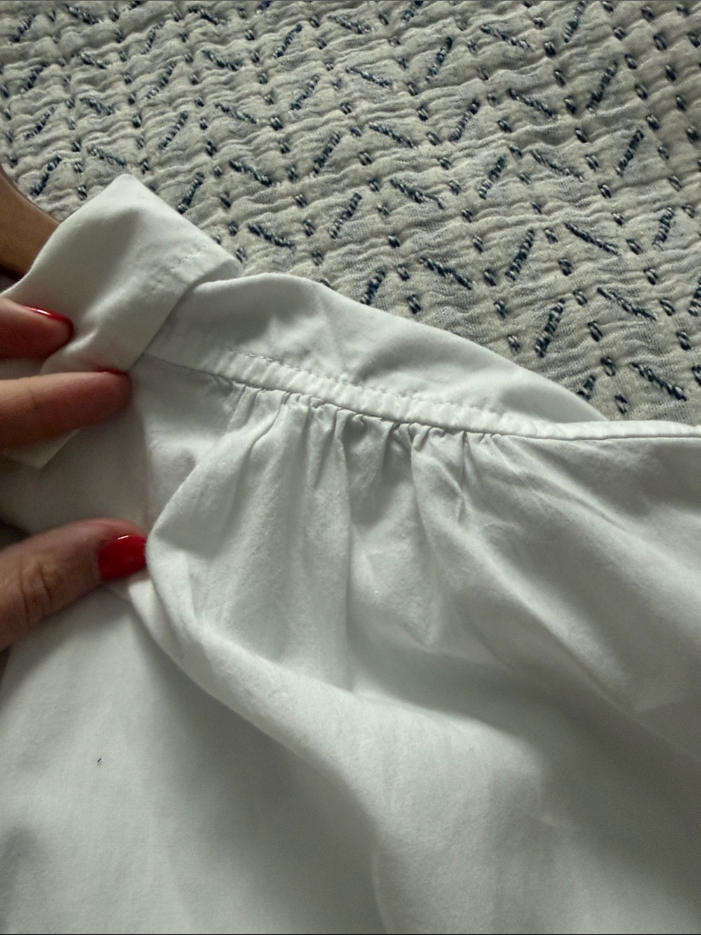 Universal Thread White Cropped Button-Down Collared Top - Picture 5 of 5
